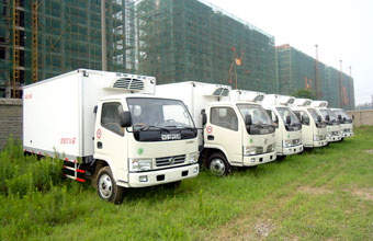 東風(fēng)多利卡4米冷藏車(chē)批量交付，疫苗、海鮮、冷飲專(zhuān)用冷藏車(chē)。