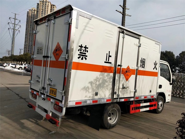 躍進(jìn)汽油1噸小型氧氣瓶運(yùn)輸車